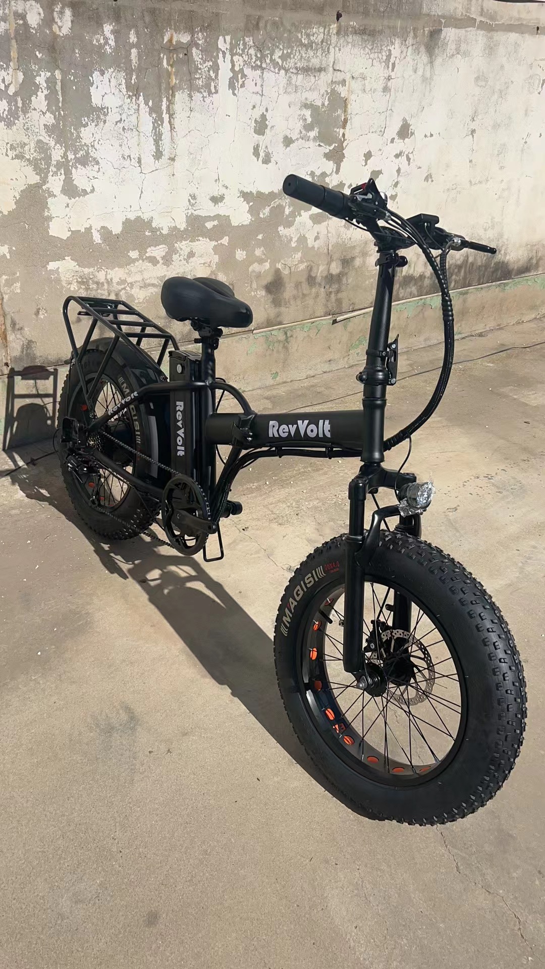 c6c98aa9e4bafa82e4c32c060b375f24-1